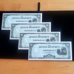 4 Japanese government 10 pesos banknote